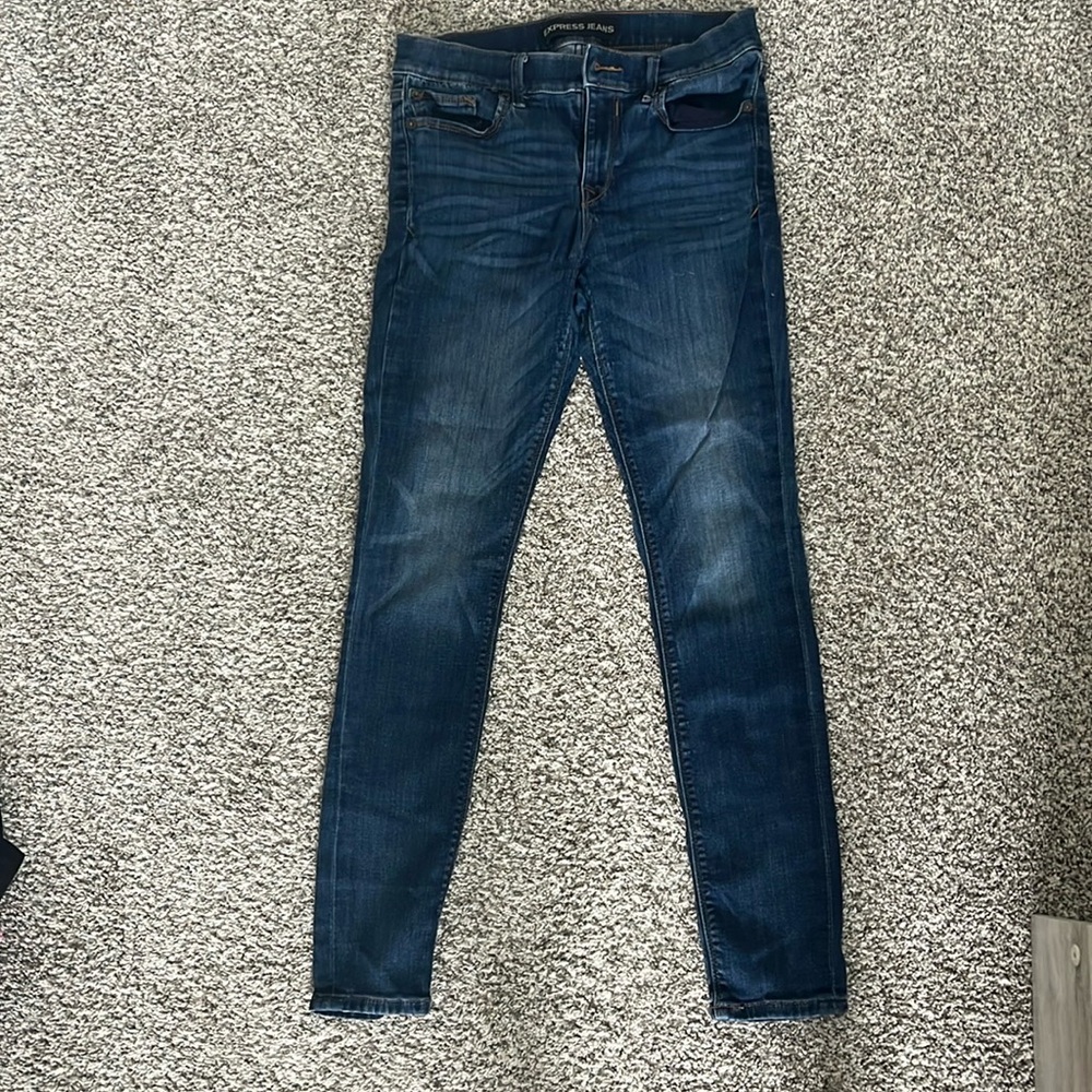 Express Mid Rise Legging. Size 6. Good used condition!